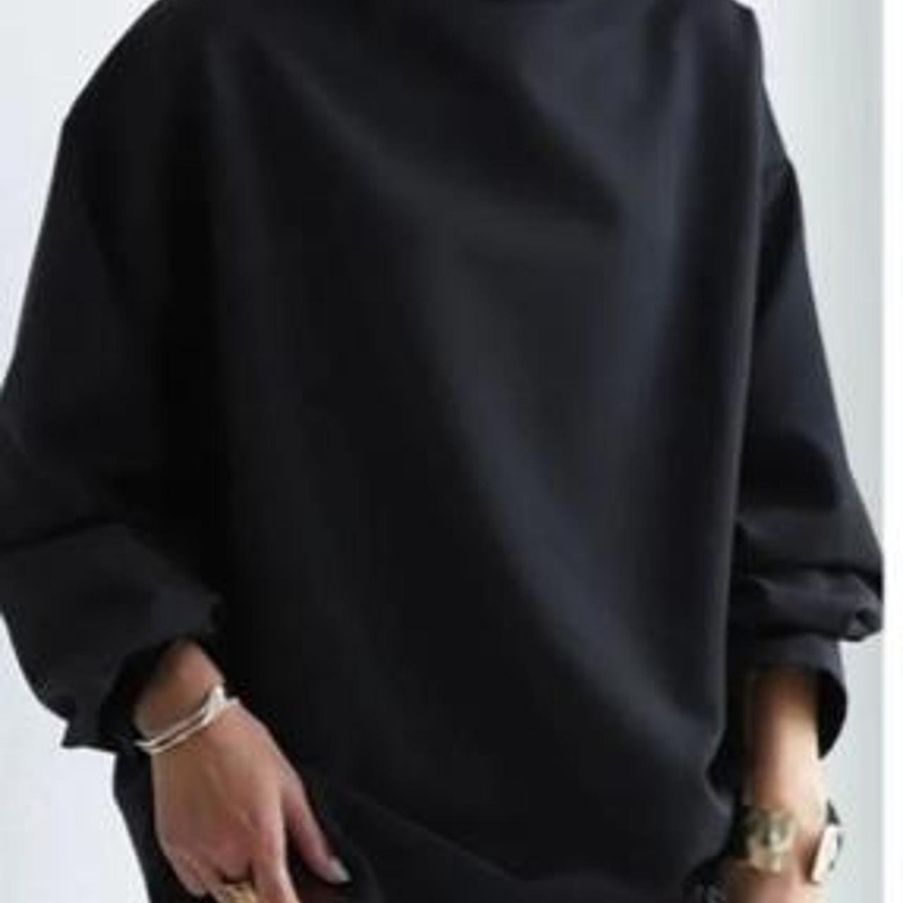 UOOZEE Women's Long Sleeves Loose Black High-neck Sweatershirt